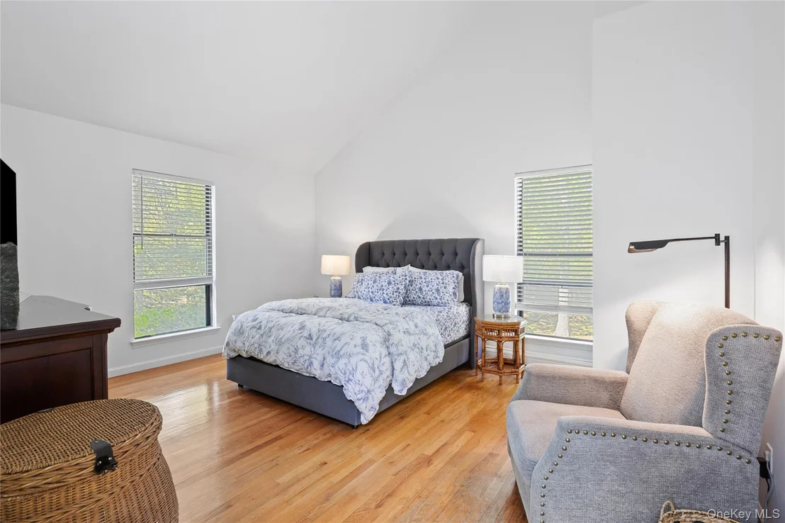 Photo of 37 Blue Jay Way