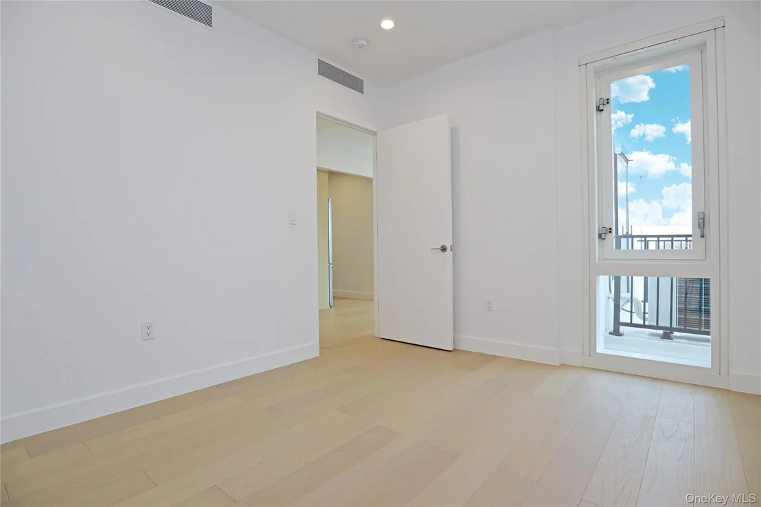 Photo of Unit 6G at 15002 Northern Boulevard