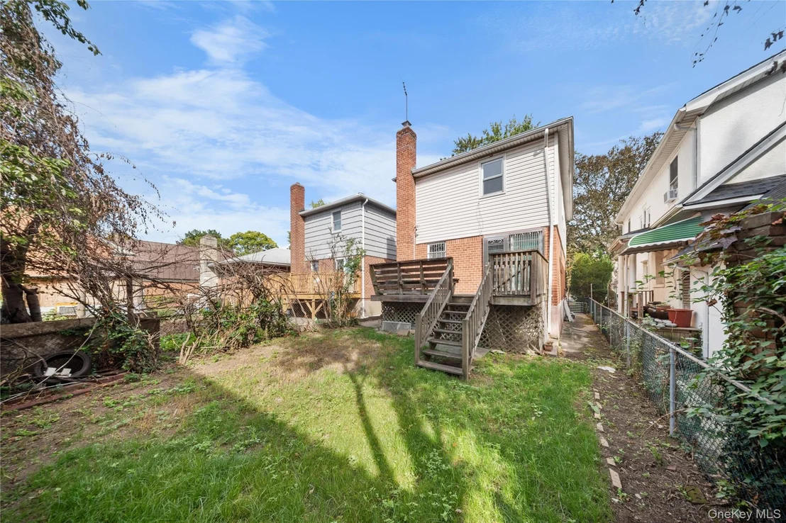 Photo of 32-28 Parsons Boulevard