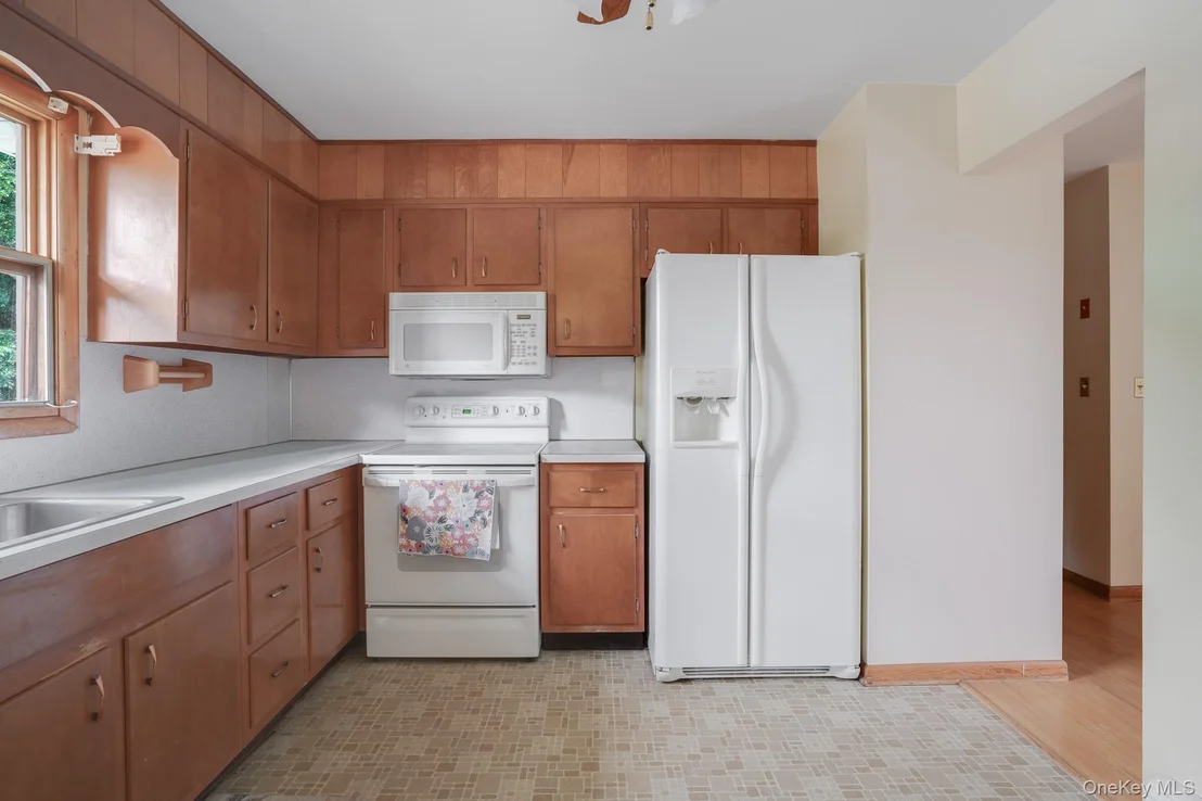 Photo of 103 Edgehill Drive