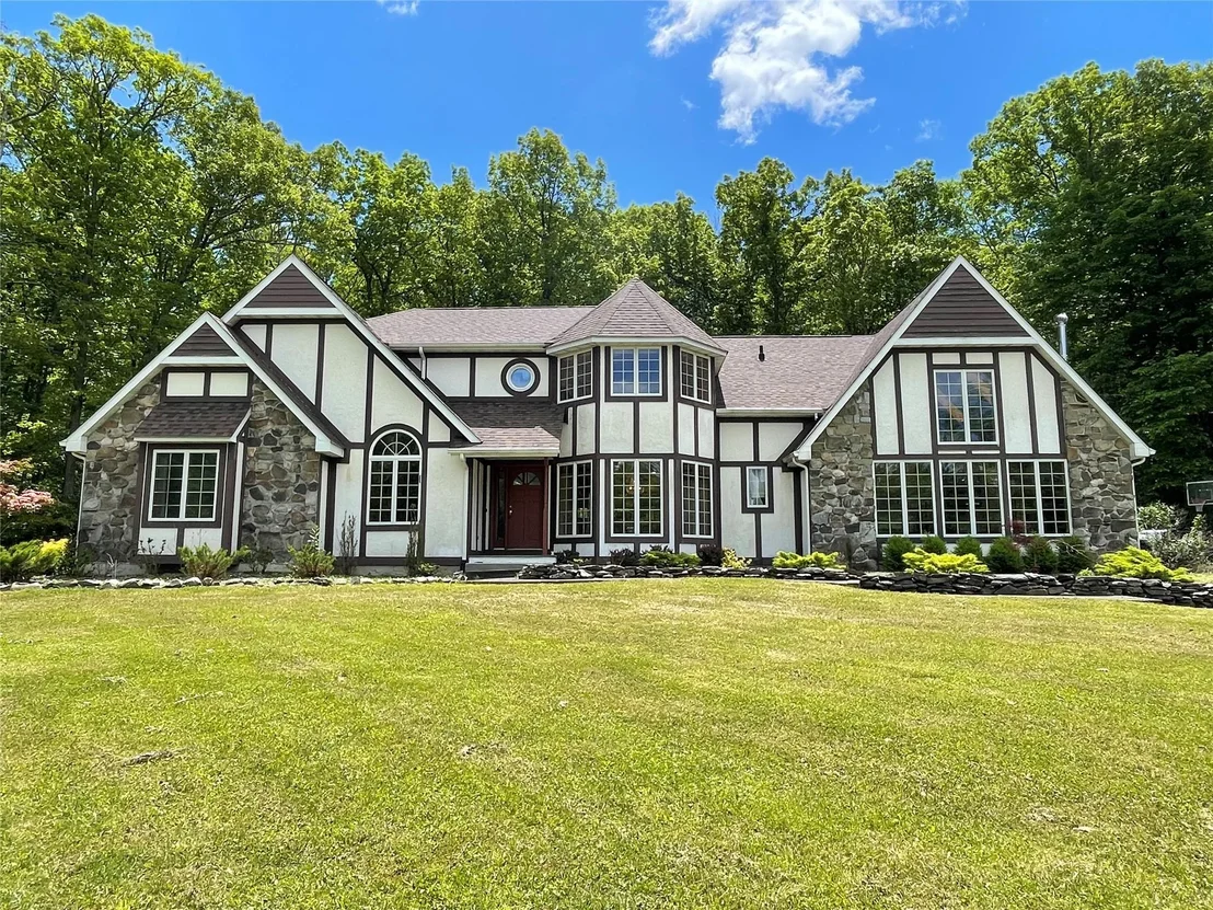 Photo of 71 Saddleback Ridge Road