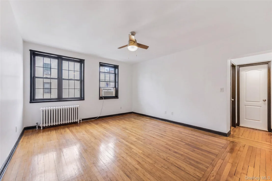 Photo of Unit 6C at 808 Bronx River Road