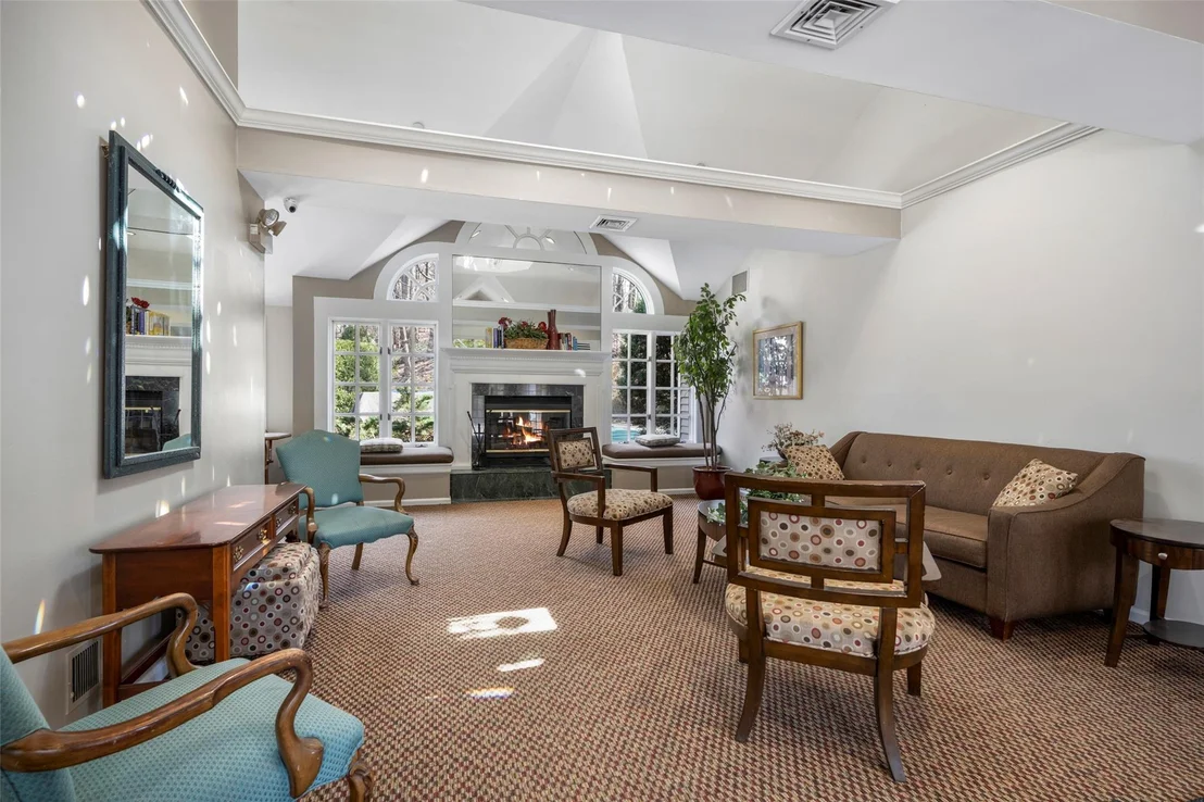 Photo of 1206 Pondside Drive