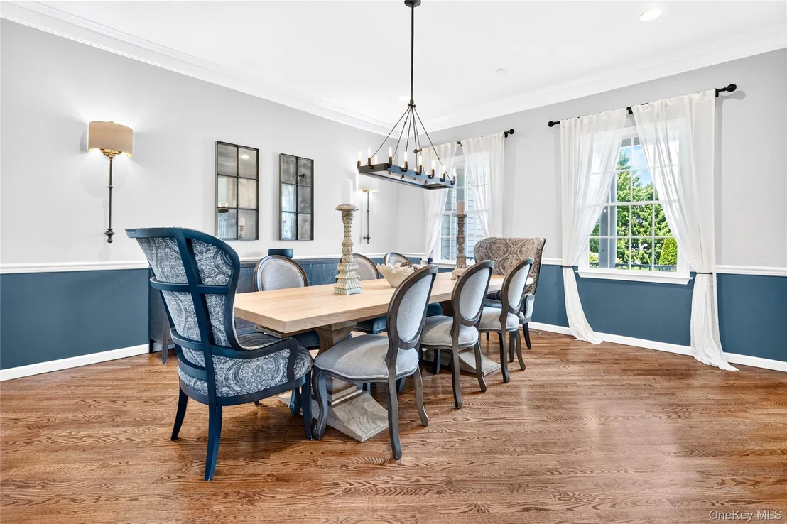 Photo of 12 Meadowview Lane