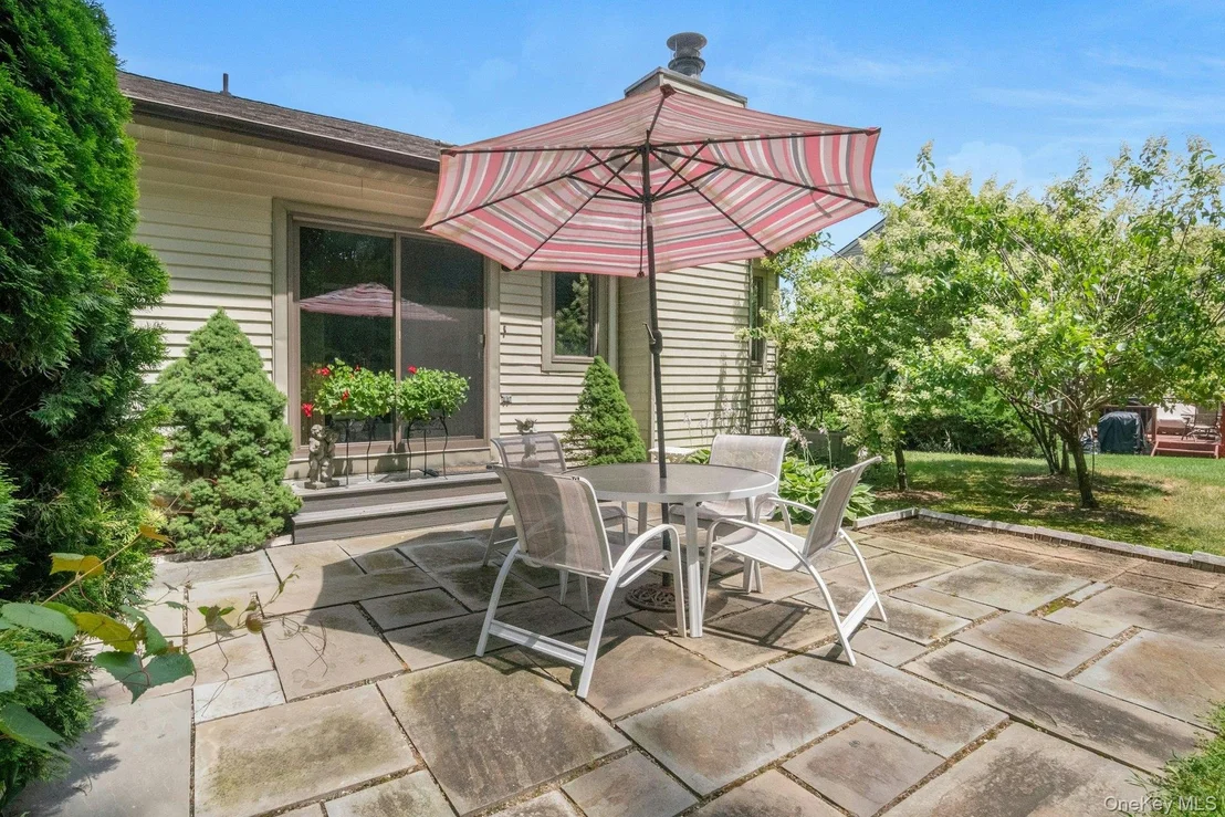 Photo of 35 Krystal Drive