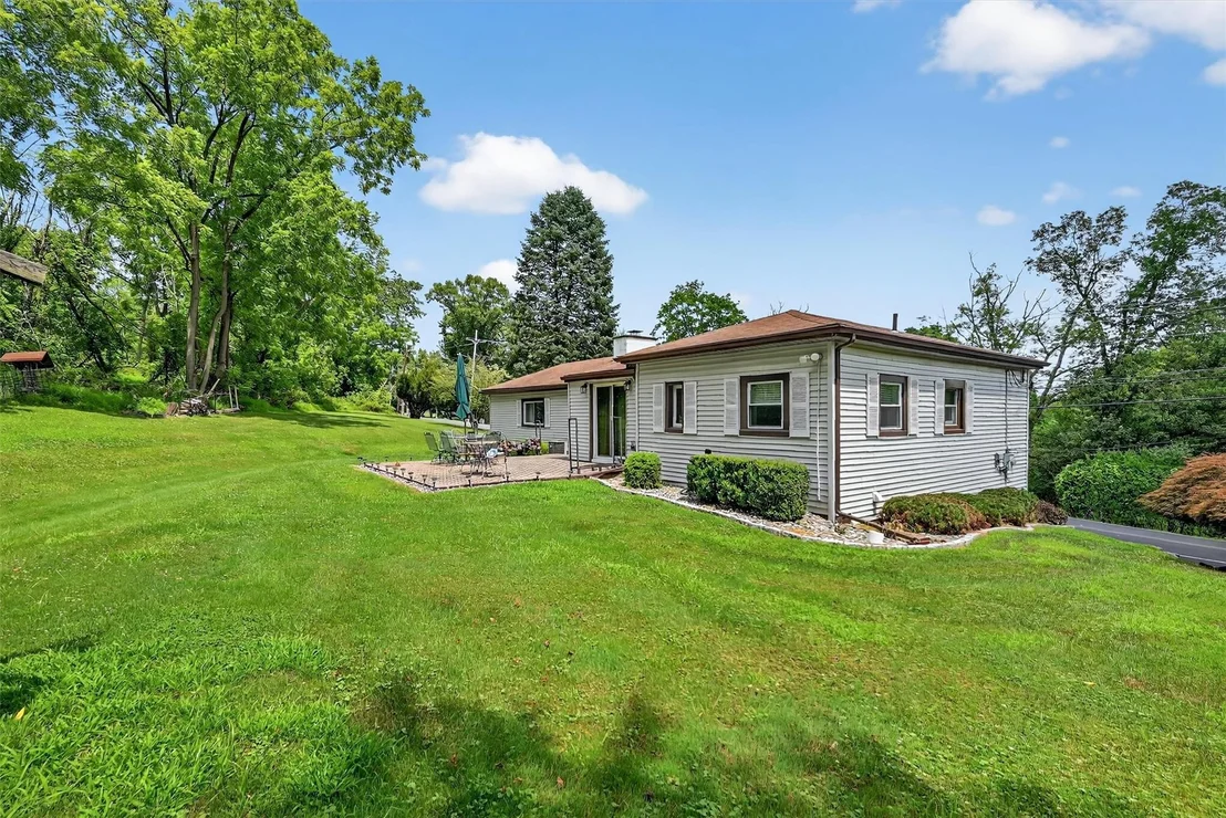Photo of 299 Riley Road