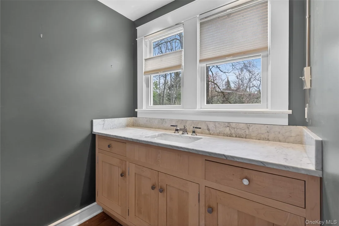 Photo of 1063 Sawkill Road