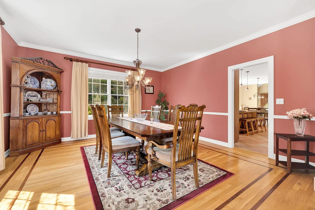Photo of 10 Fieldstone Drive
