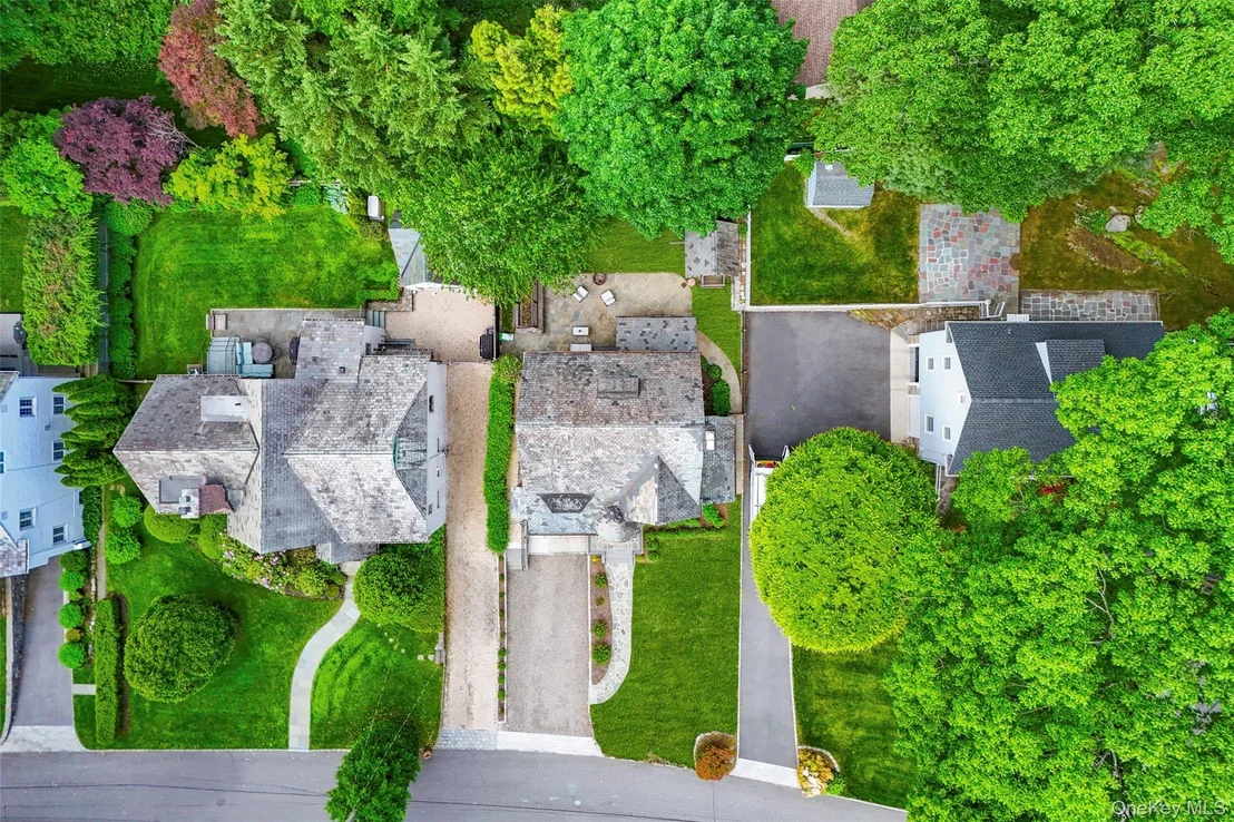 Photo of 144 Douglas Place