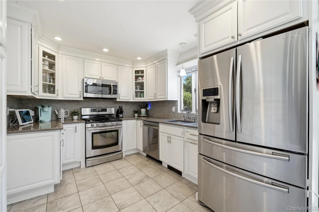 Photo of 634 Morrison Street