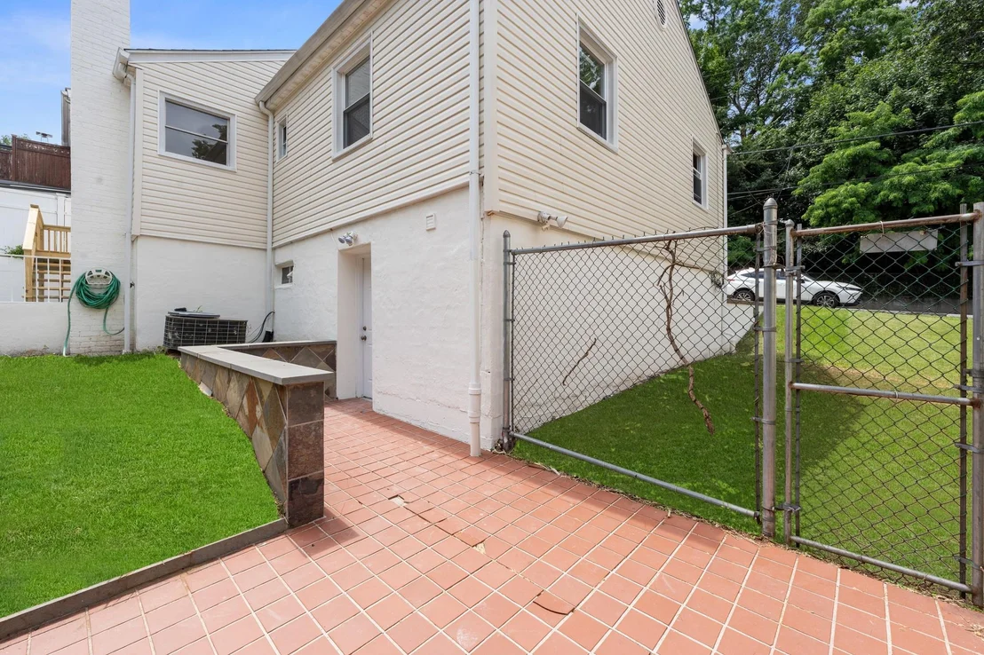 Photo of 690 Corbalis Place