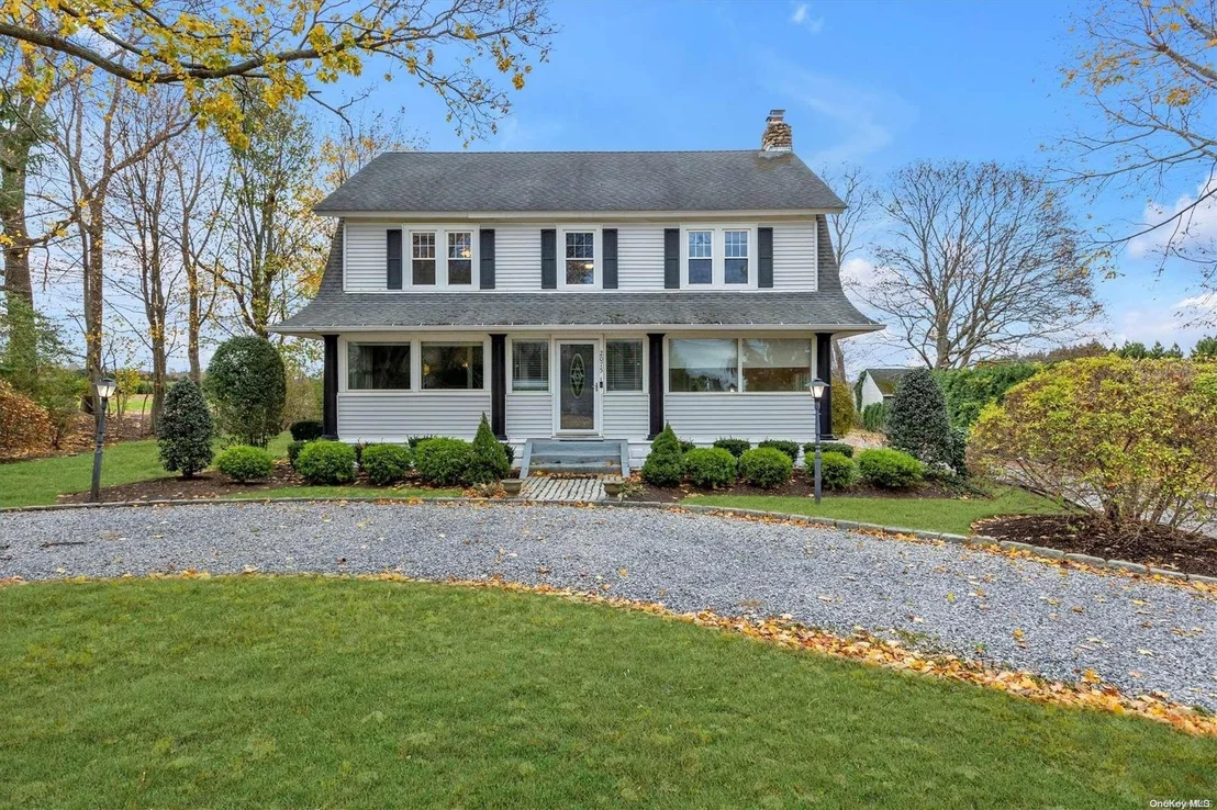 Photo of 2075 Main Road