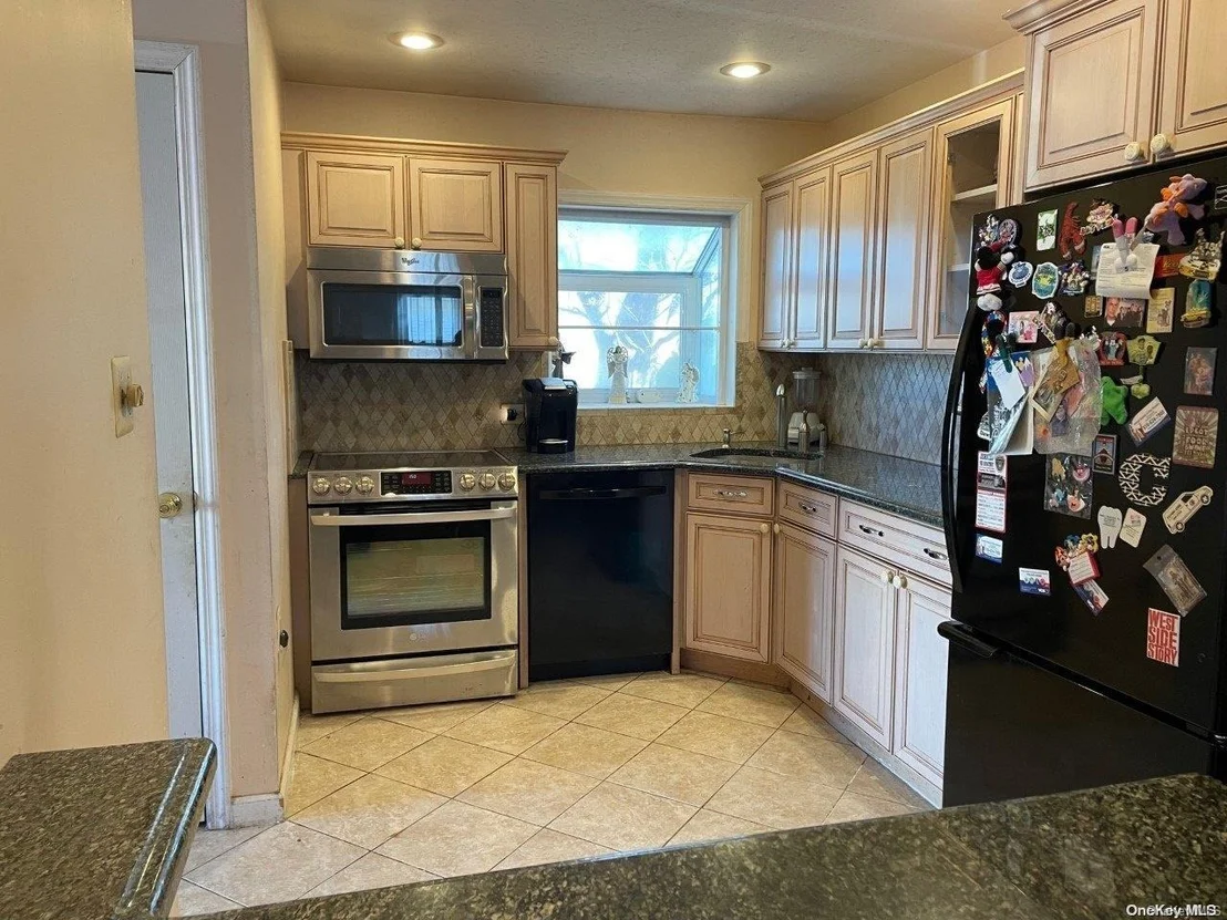 Photo of 47 Sherman Avenue