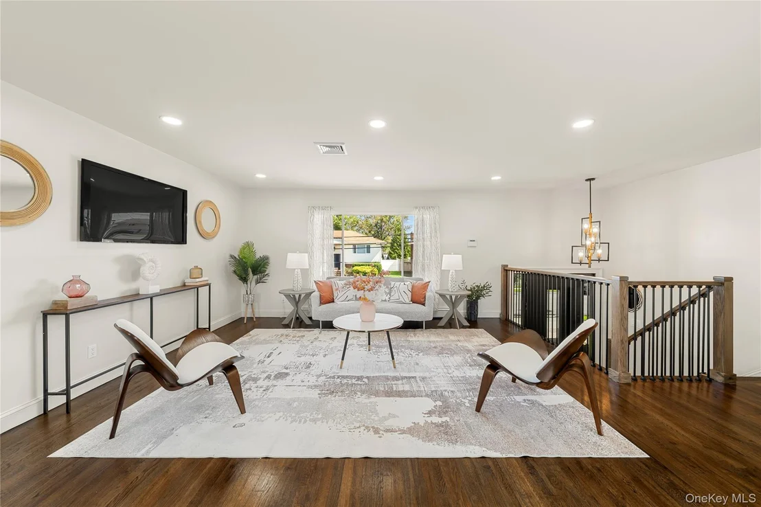 Photo of 3260 Shore Road