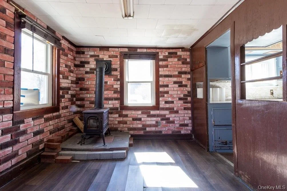 Photo of 2925 Old Kings Road