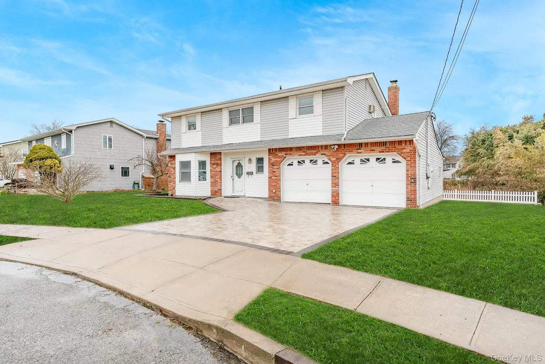 Photo of 24 Brooktree Circle