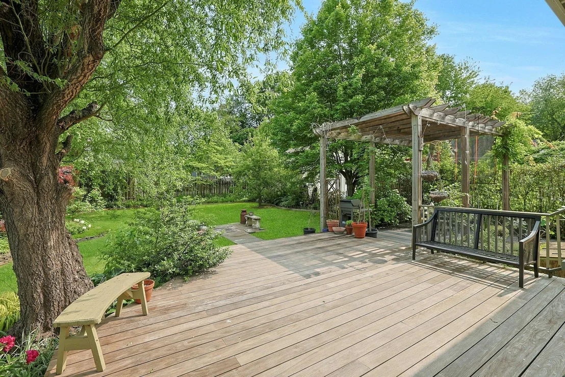 Photo of 1104 Elm Street