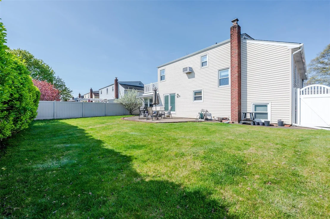 Photo of 3259 Perry Avenue
