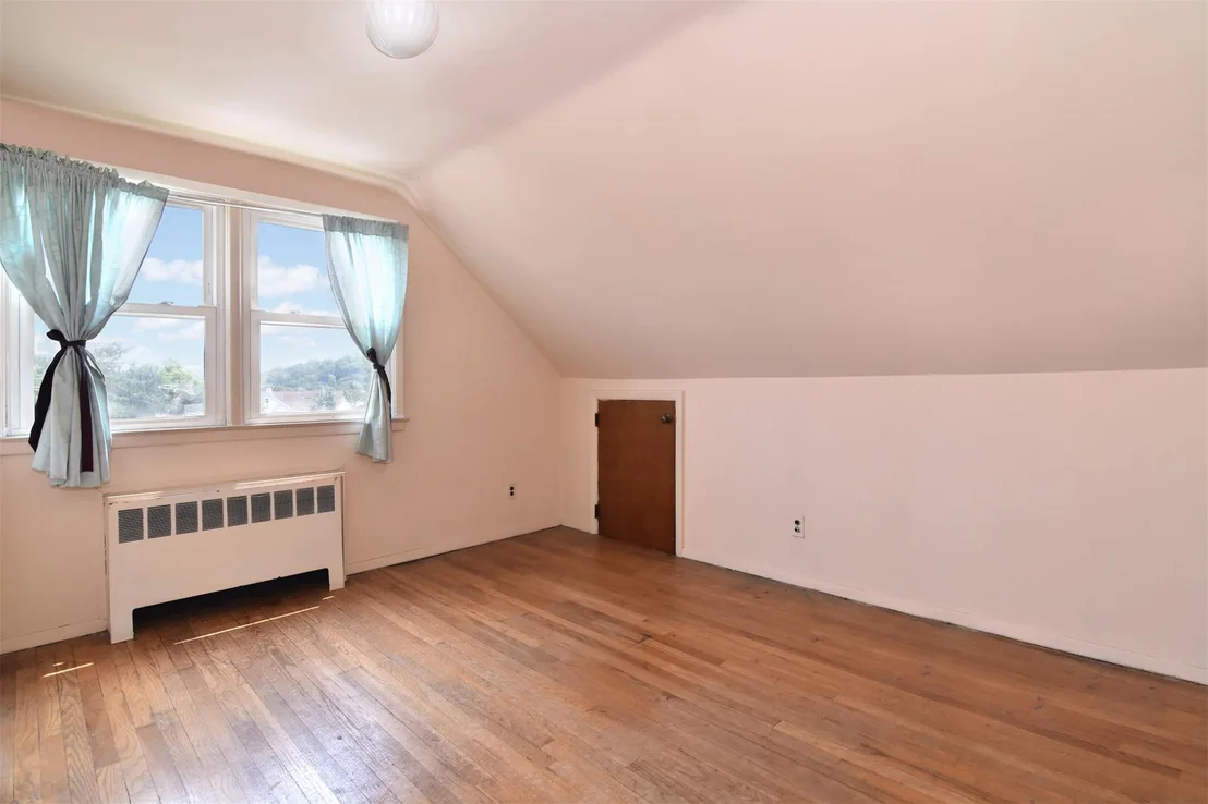 Photo of 53 Florence Avenue