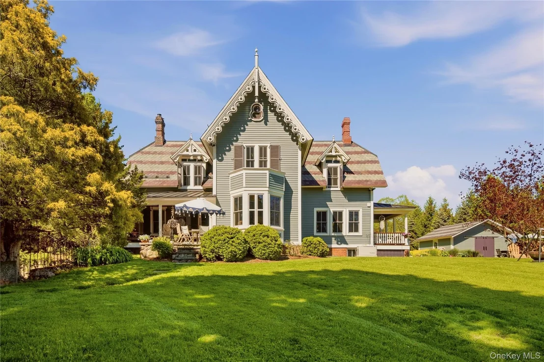 Photo of 37 Paulding Avenue