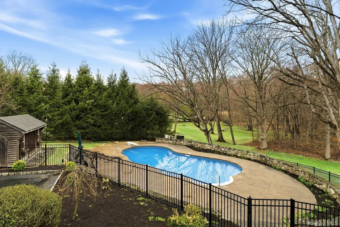 Photo of 40 Valley Pond Road