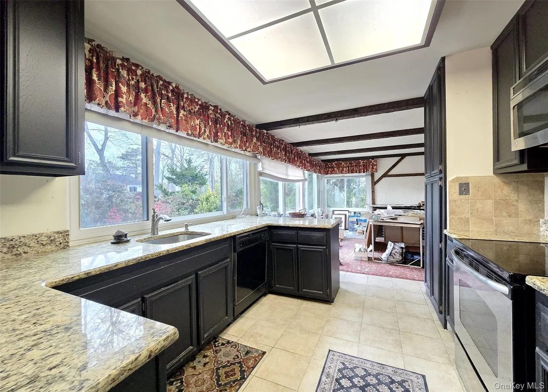 Photo of 48 Glenmere Lane