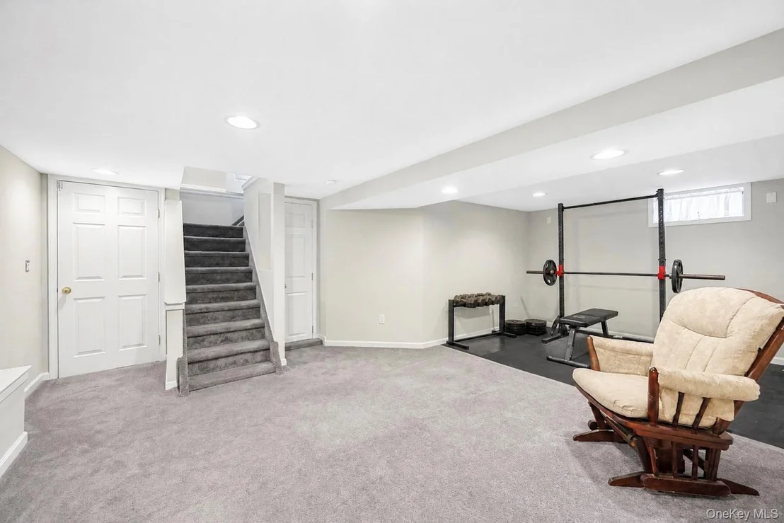 Photo of 98 Echo Avenue