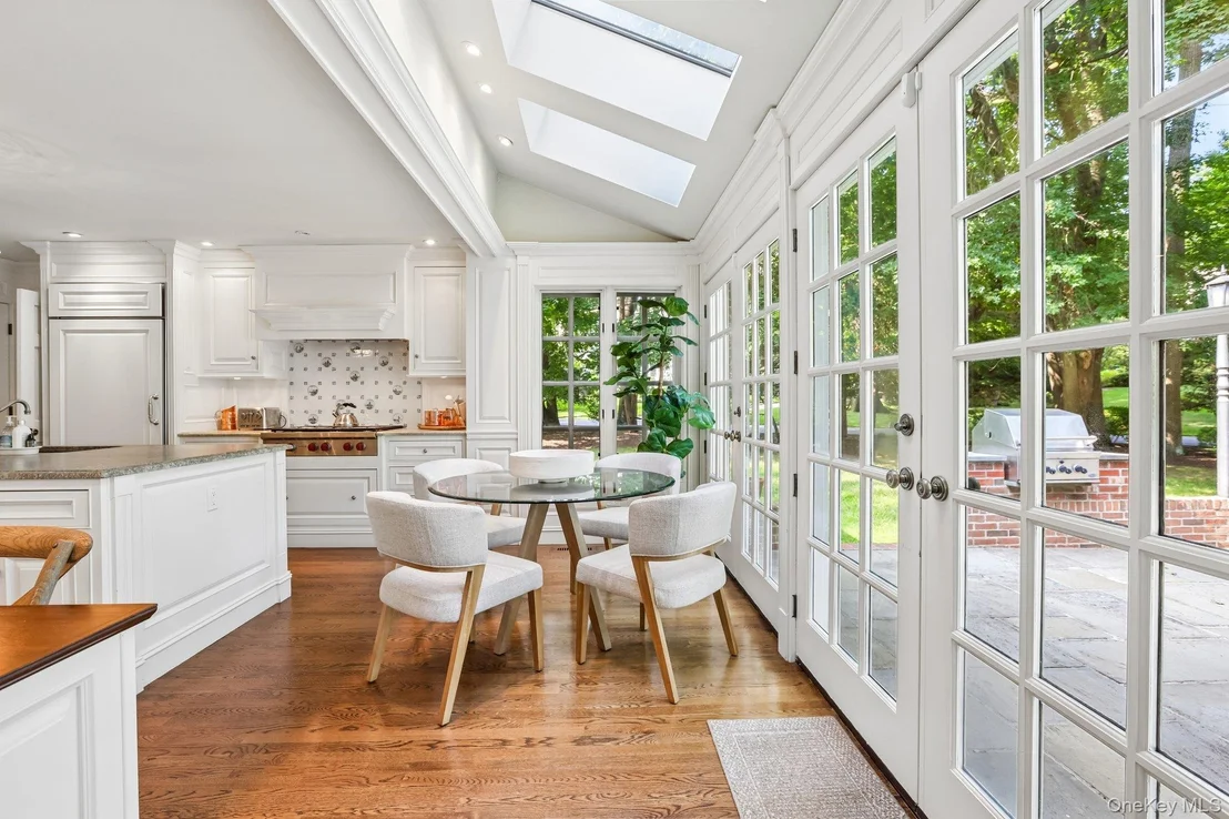Photo of 90 Greenhaven Road