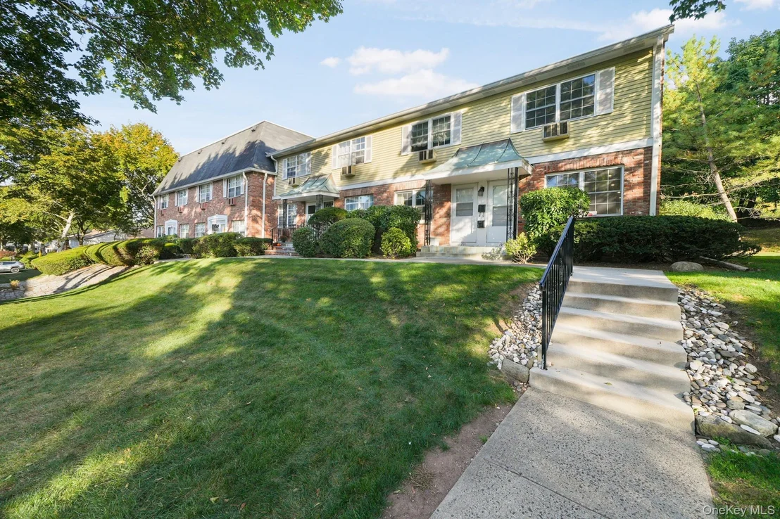 Photo of 199 Parkside Drive