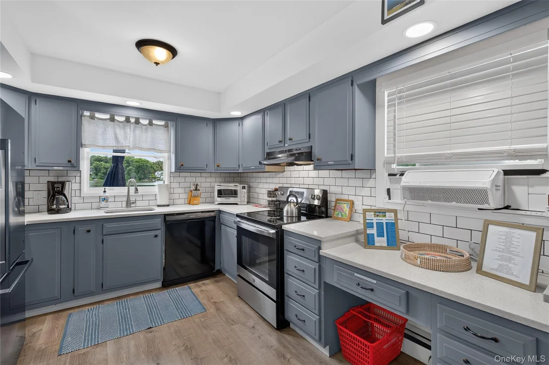 Photo of 297 Lake Drive