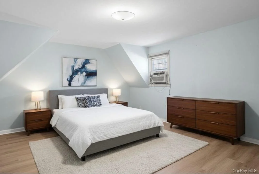 Photo of 16 Hendrickson Avenue