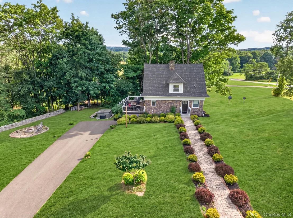 Photo of 155 Arcadia Road