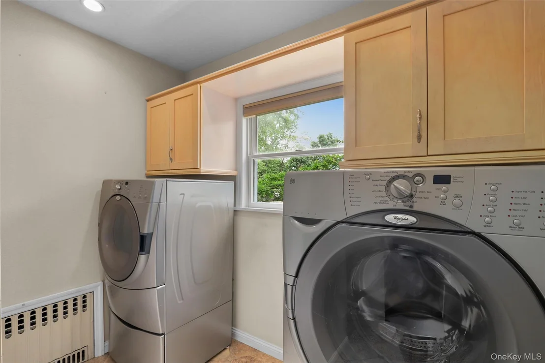 Photo of 6 Agate Avenue