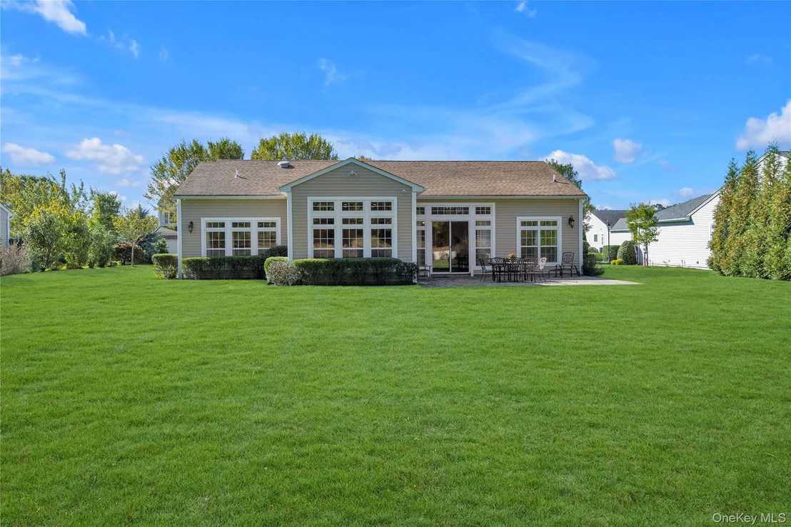 Photo of 39 Hamlet Woods Drive