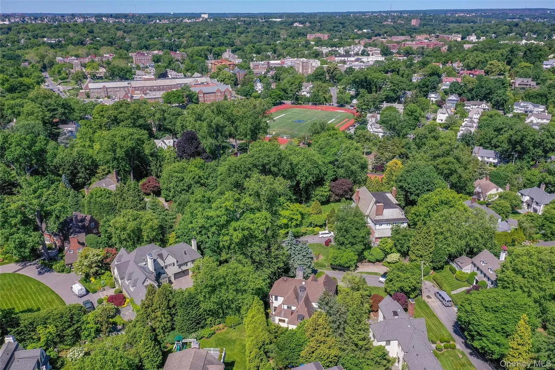 Photo of 18 Hemlock Road