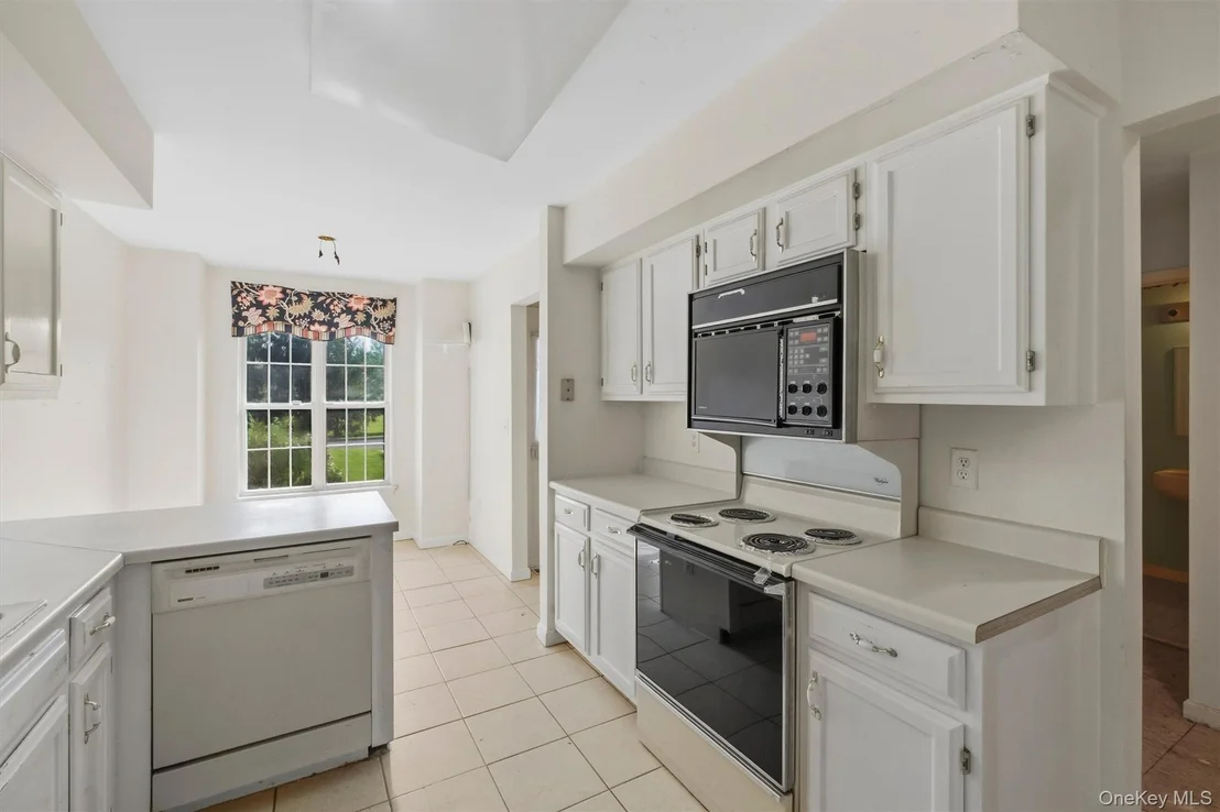 Photo of 14 Glen Eagles Drive