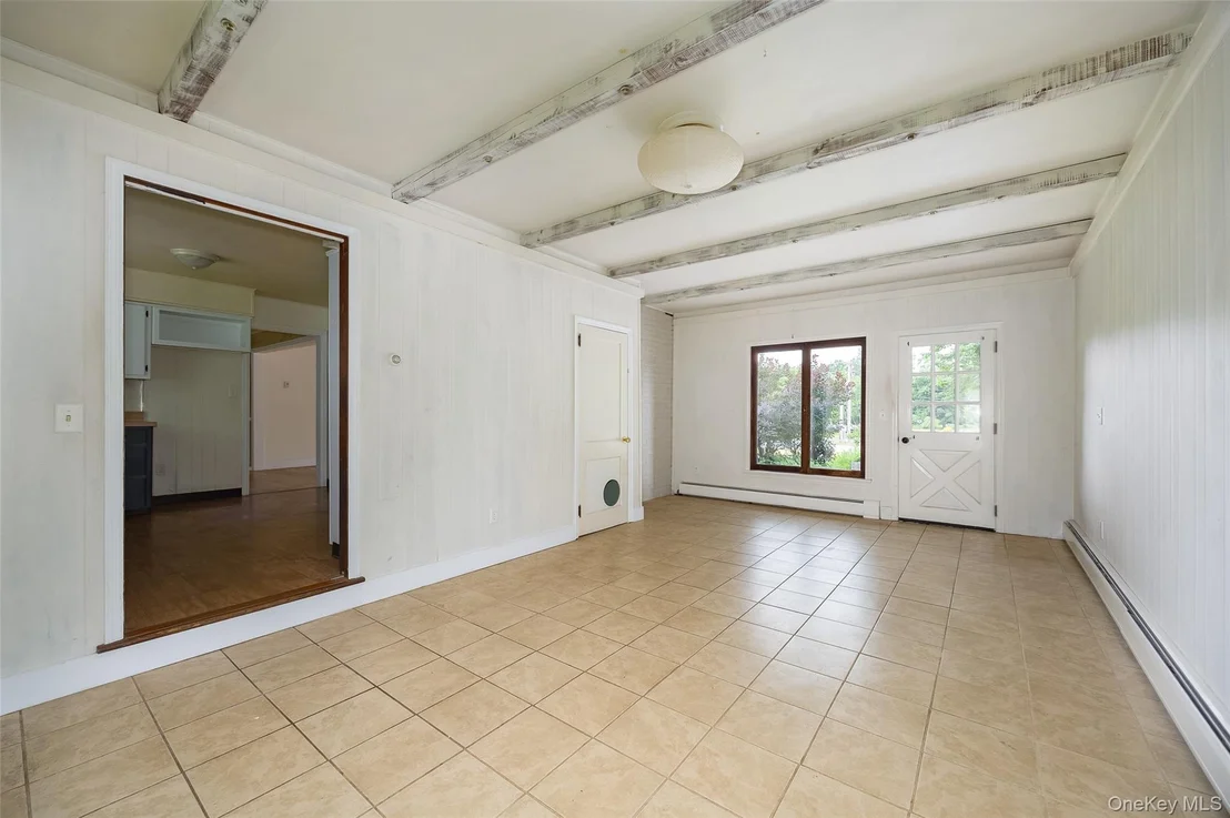 Photo of 166 Vassar Road