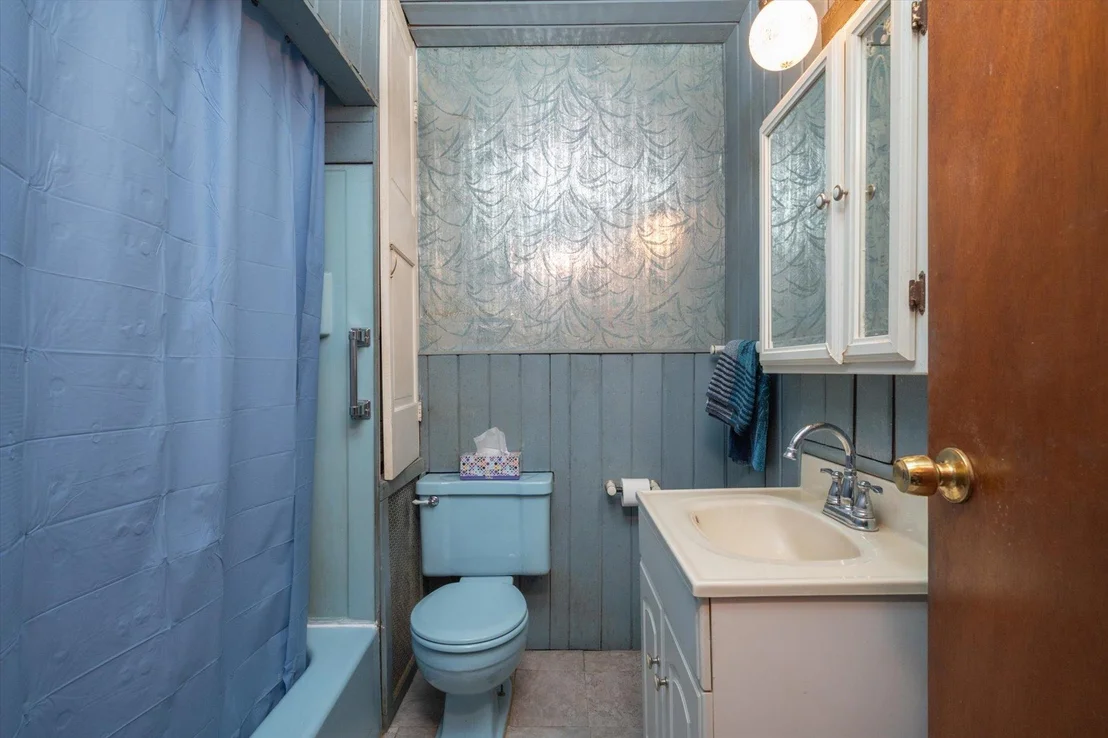 Photo of 331 Doherty Avenue