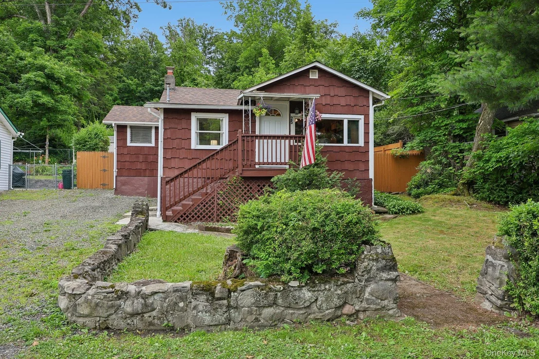 Photo of 25 Sylvan Trail