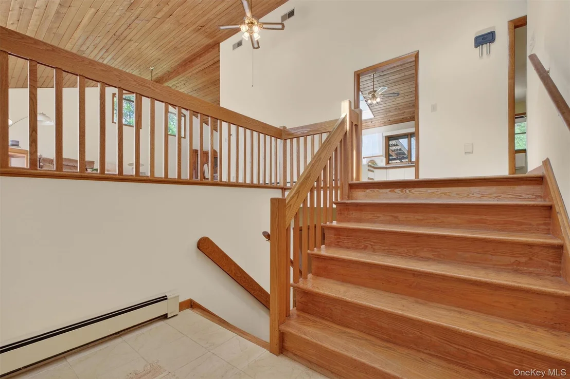 Photo of 31 Deer Ridge Road