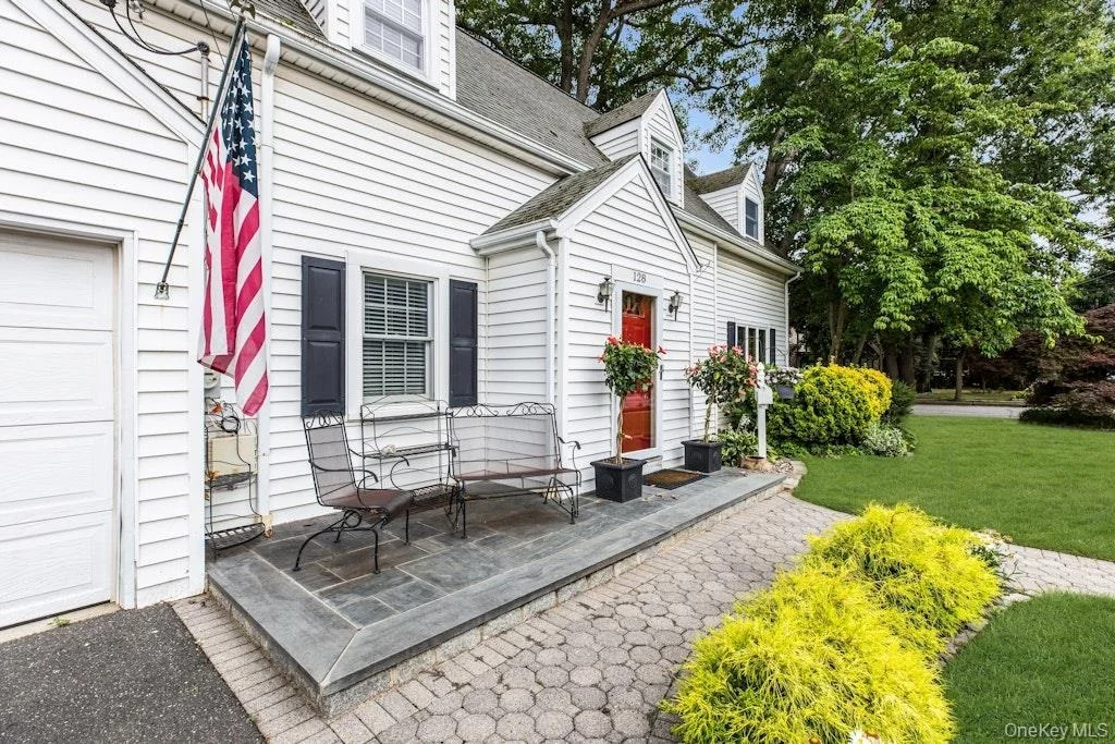 Photo of 128 Stuart Street