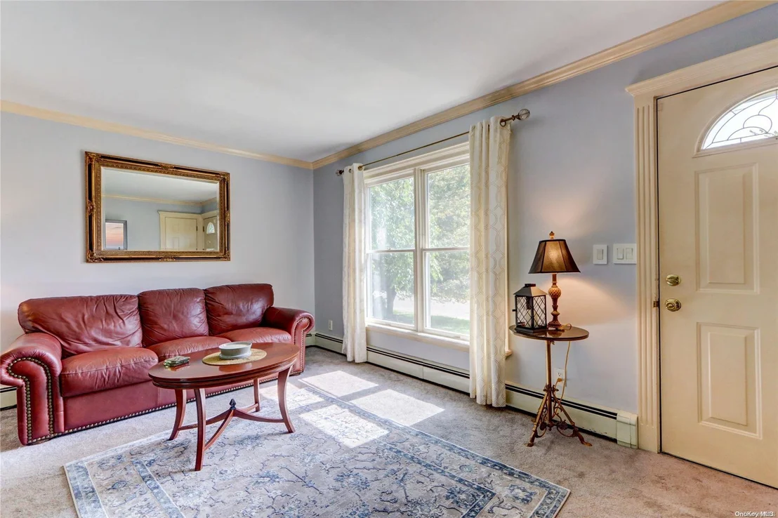 Photo of 205 Washington Drive