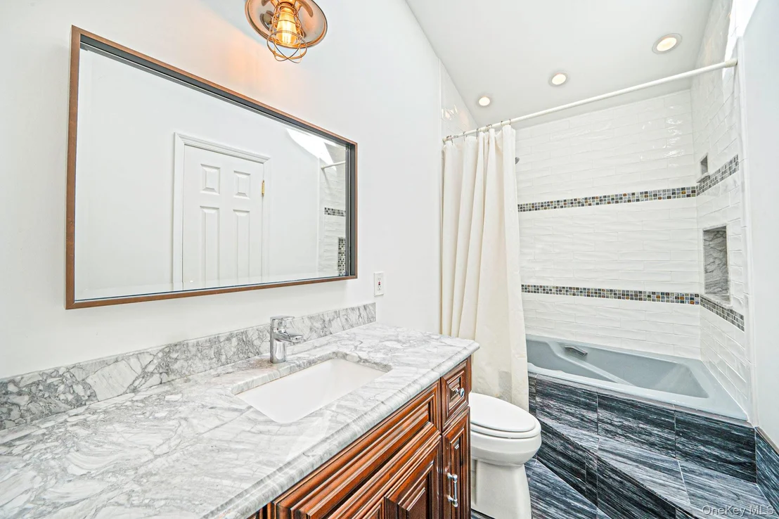 Photo of 6 Wyandanch Boulevard