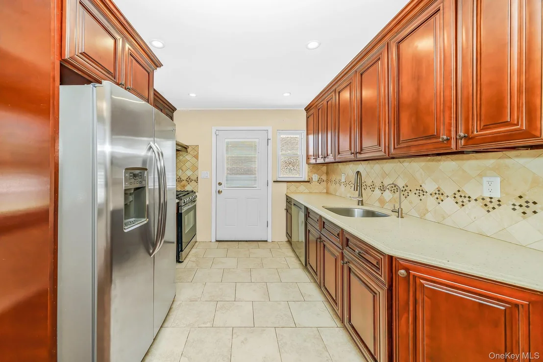 Photo of 3900 Miller Place
