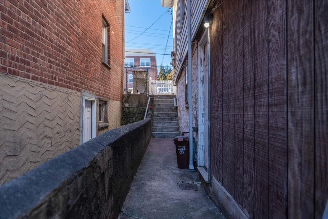 Photo of 560 Logan Avenue