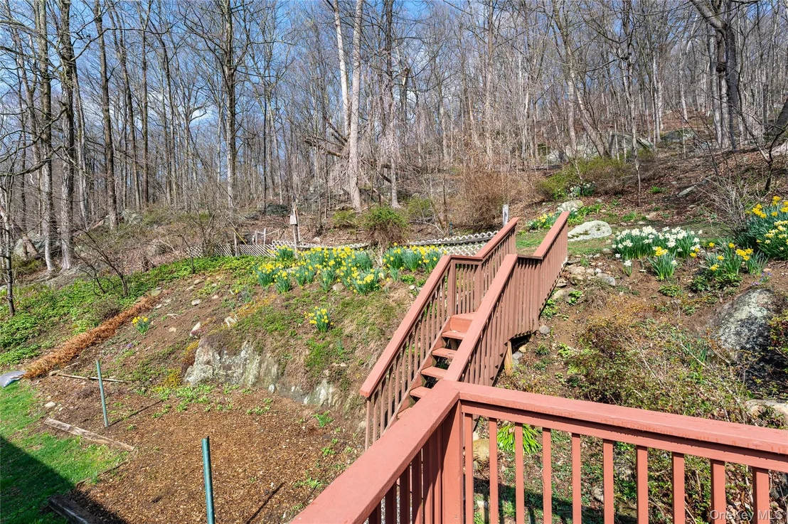 Photo of 479 Sprout Brook Road