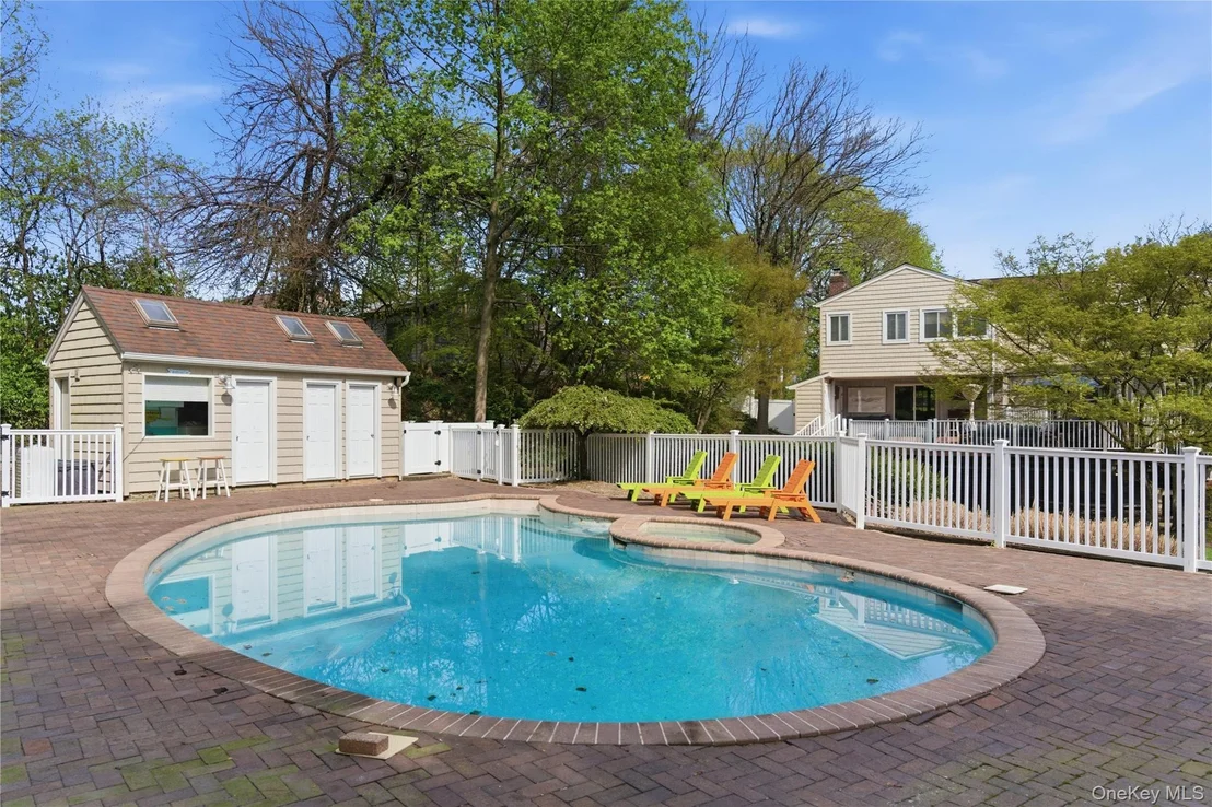 Photo of 12 Pond Drive