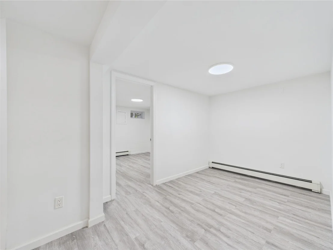 Photo of 170 Mastic Boulevard