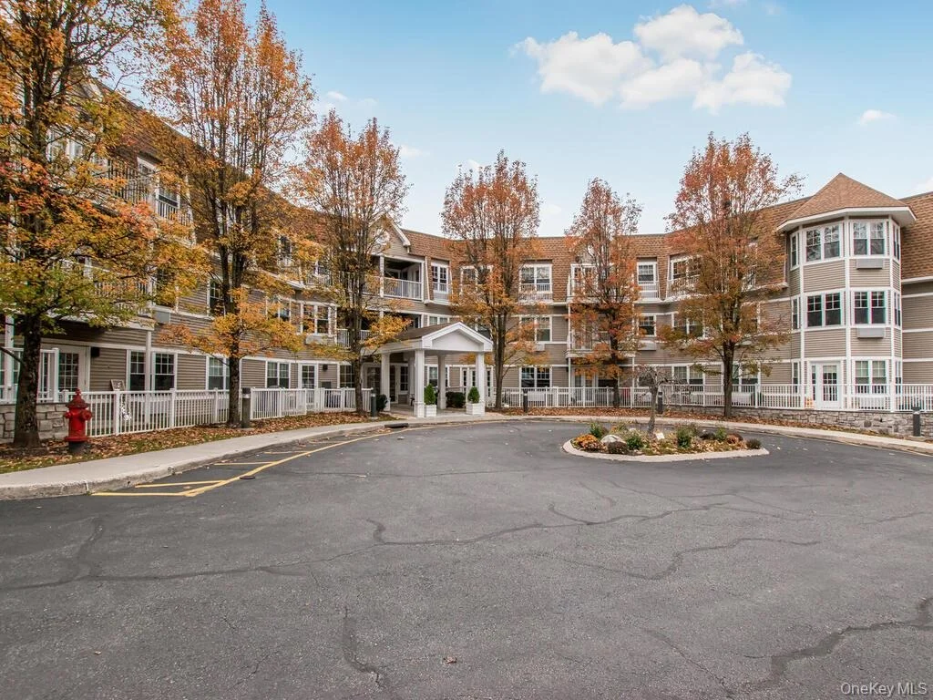 Photo of Unit 314 at 314 Sutton Drive
