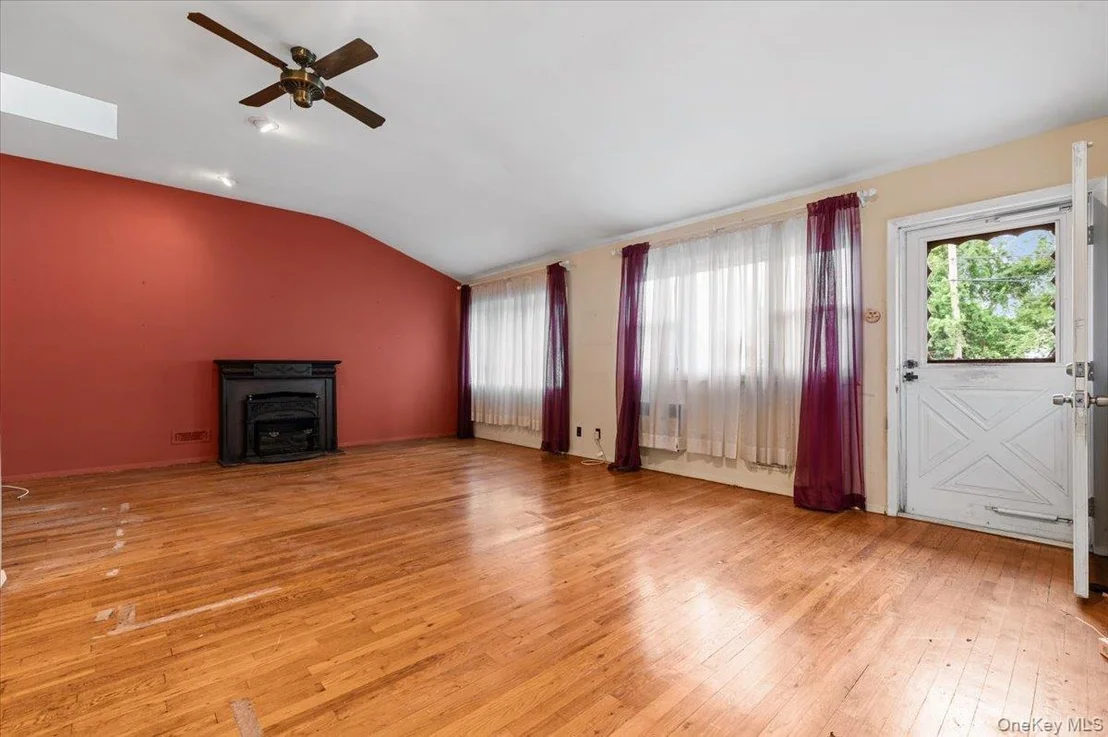 Photo of 1680 Pine Acres Boulevard